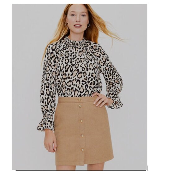 Ann Taylor Loft Wooly Button Pocket Skirt - Picture 2 of 2